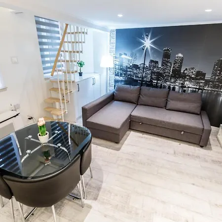 Apartment Sleek Minimalist Studio At Inner Budapest