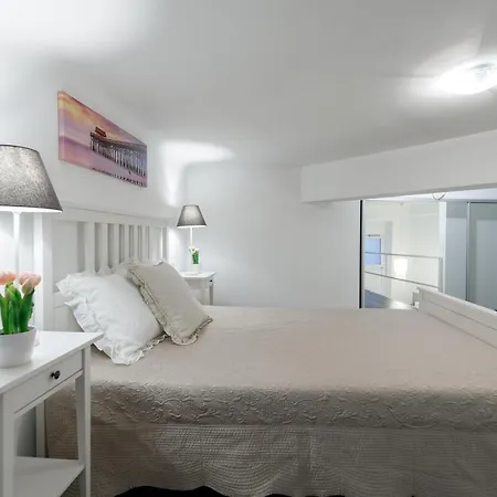 Sleek Minimalist Studio At Inner