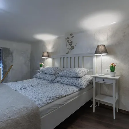 Sleek Minimalist Studio At Inner