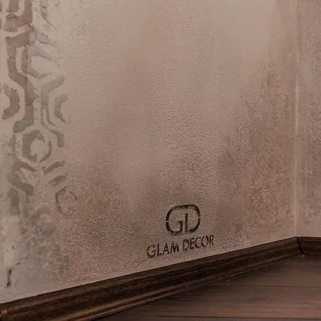 Sleek Minimalist At Inner