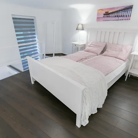 Apartman Sleek Minimalist Studio At Inner *