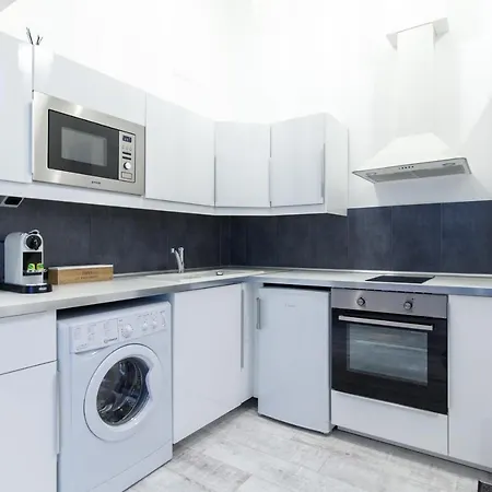 アパート Sleek Minimalist At Inner