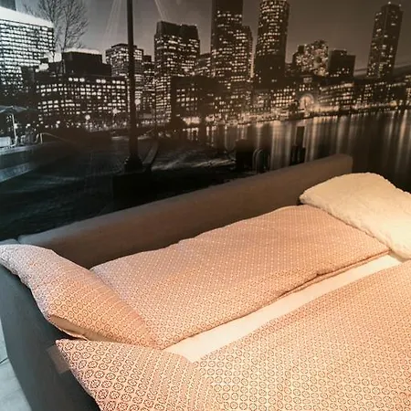 Apartamento Sleek Minimalist At Inner