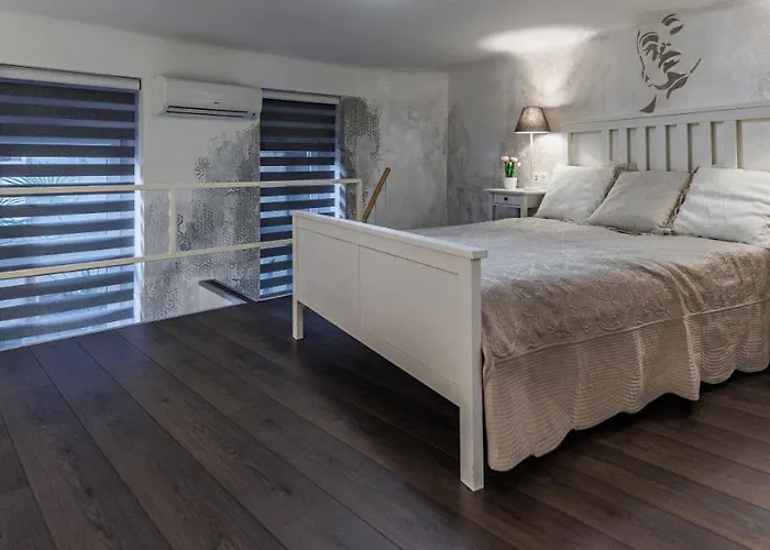 Sleek Minimalist At Inner * Budapest